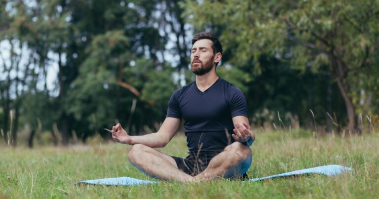 Die Rolle der Meditation bei der Energieheilung: Weniger Stress, klarere Gedanken